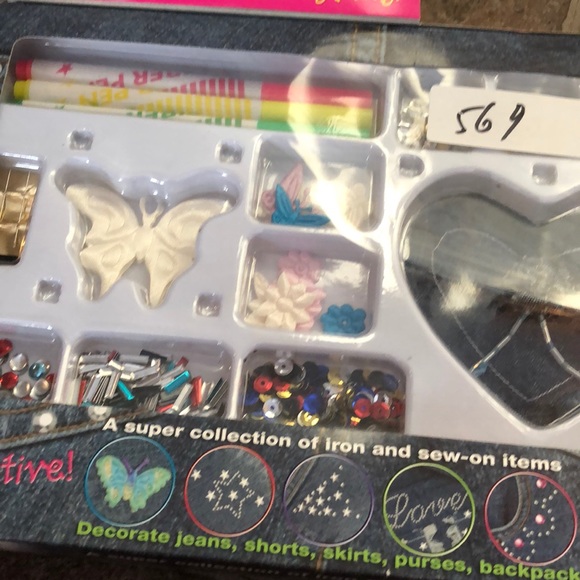 BOGO Singer Denim Party pack - iron & sew-on denim - Picture 3 of 5